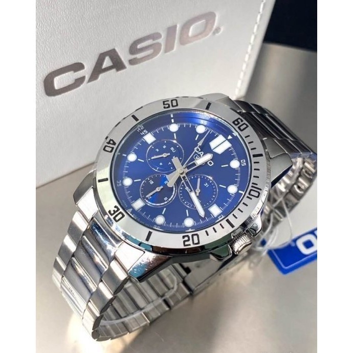 



 ♞,♘,♙นาฬิกา Casio รุ่น MTP-VD300D-2E นาฬิกาผู้ชาย สายแสตนเลสสีเงิน หน้าปัดสีน้ำเงิน รุ่นใหม่ล่