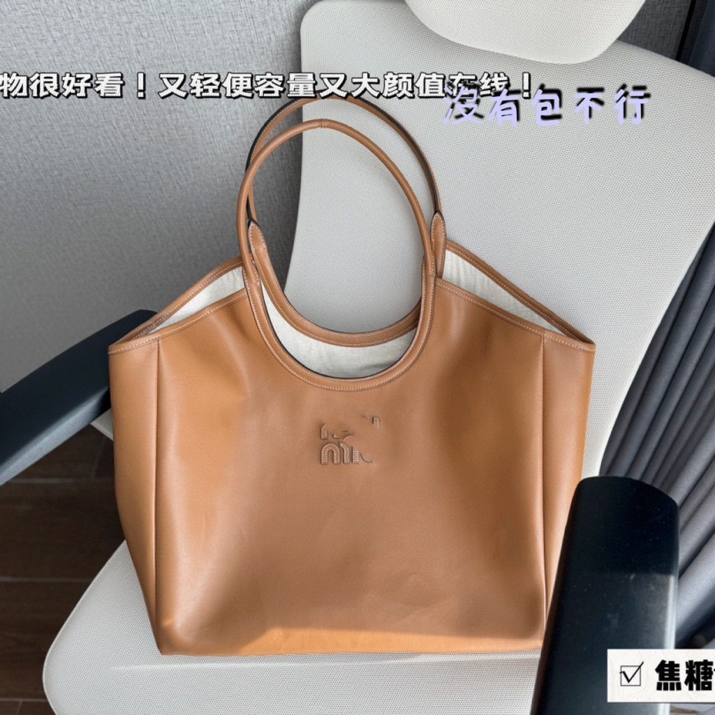 【Lalaland Luxurybags1 กระเป ๋ าสะพายไหล ่ ผู ้ หญิงหนังใต ้ วงแขน 1 】 Tote shopping กระเป ๋ าพักผ ่