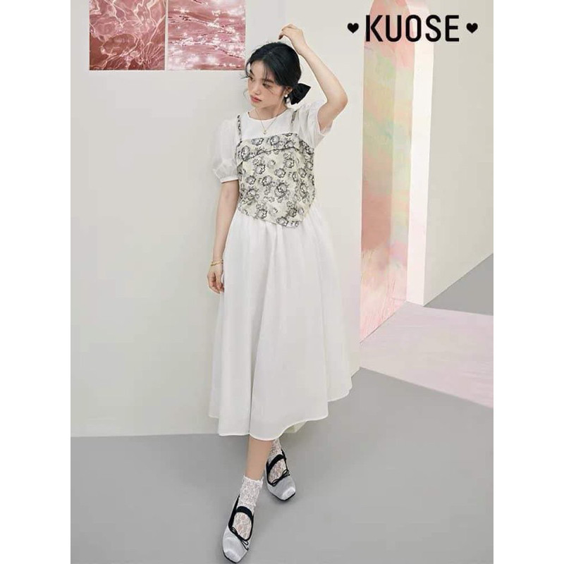 ชุดเดรสสีขาวพร ้ อมเอี ๊ ยม Kouse ไซส ์ S ของแท ้ newtag