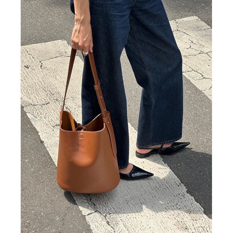 Lié Studio The Norma Tote Bag from Copenhagen (color:Toffy Brown)