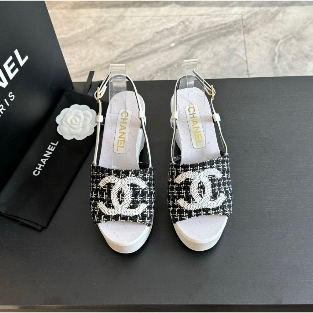 Chanel รองเท้าแตะ ส้นหนา แฟชั่นฤดูร้อน 2024