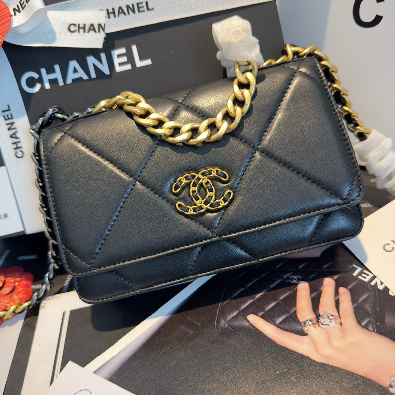♞CHANEL WOC 19 PREMIUMS GIFT
