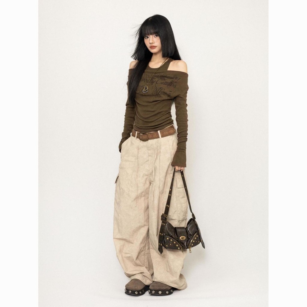 American Retro พิมพ์ไหล่เดียวแขนยาวเสื้อยืดผู้หญิงสไตล์ใหม่ Filigree Slimmer ดูสาวร้อนปลอมสอง