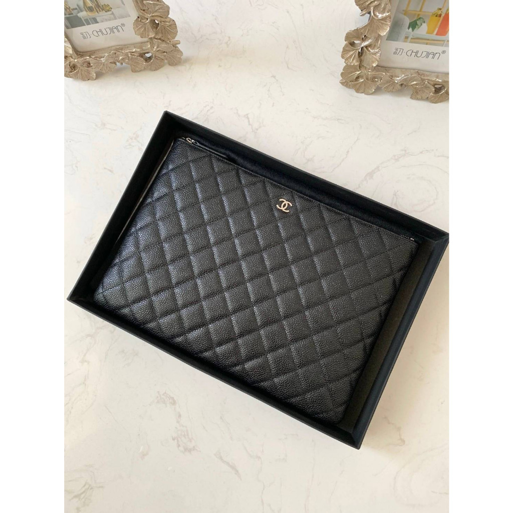 ♞,♘Chanel Clutch Carvier VIP