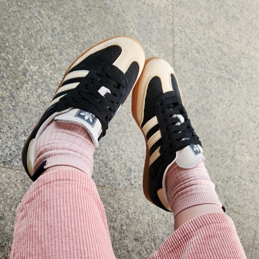 



 ♞(W) Adidas Samba OG Aluminium Chalk White/Silver Green Chalk White/IE0877/IE7013/IE7011/ID047