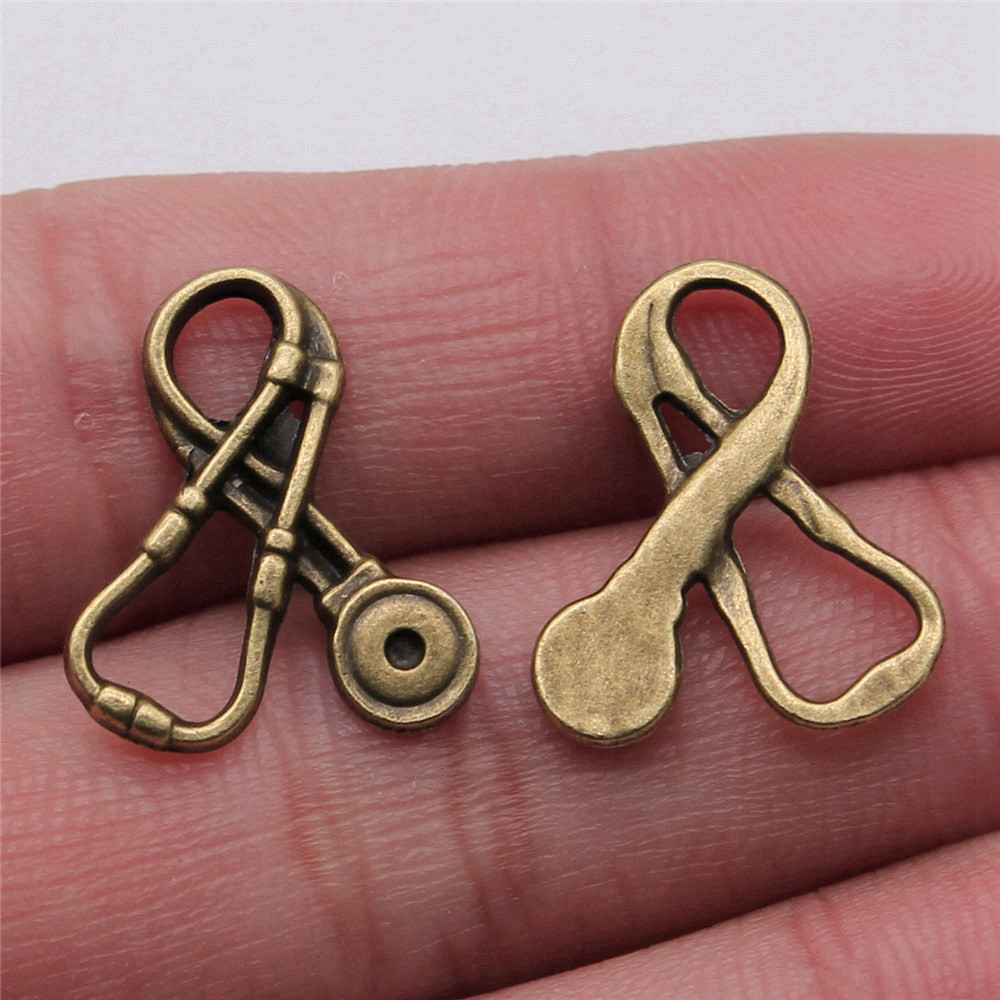 โรงพยาบาลหมอเสน่ห์จี้ผู้ชาย Jewellery อุปกรณ์น่ารักจํานวนมาก