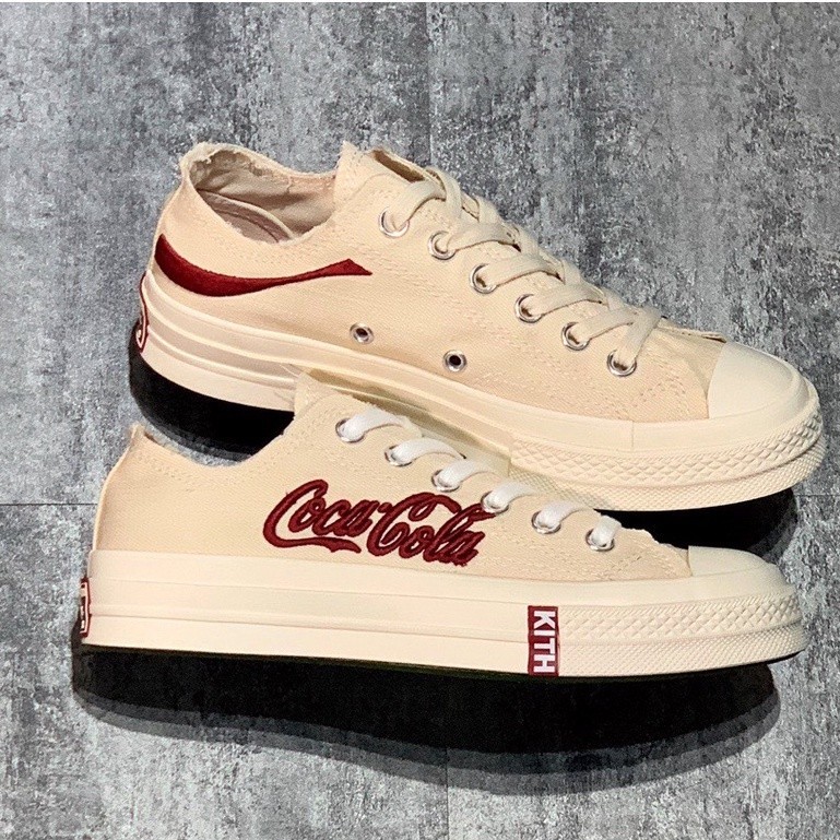 ♞,♘,♙Kith x Coca-Cola x Converse Chuck 70 Low Low-Top Casual Sneakers Off-White สบาย ๆ  Hot sales ร