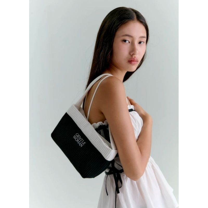 ONHAND NEW! GENTLEWOMAN BLACK MUSE SHOULDER BAG