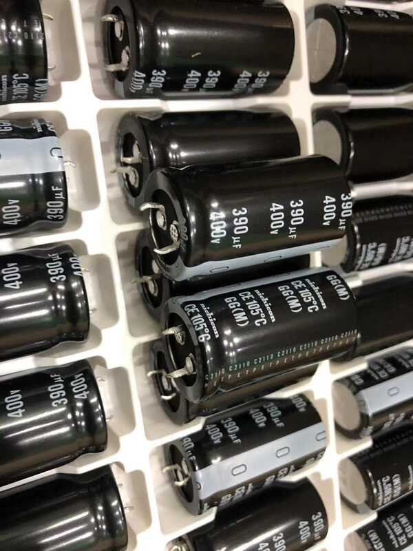ตัวเก็บประจุแบบอิเล็กโทรไลติกนำเข้า400v390uf รุ่น25*45 GG 390Uf 400V 2024