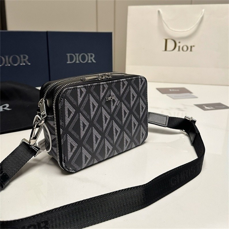 (จัดส่งรวดเร็ว) [จัดส่งรวดเร็ว] Dior Oblique Series กระเป๋ากล้อง กระเป๋าสะพายข้าง กระเป๋าผู้ชาย กระเป๋าสะพายไหล่ (พร้อมกล่อง) พร้อมส่ง