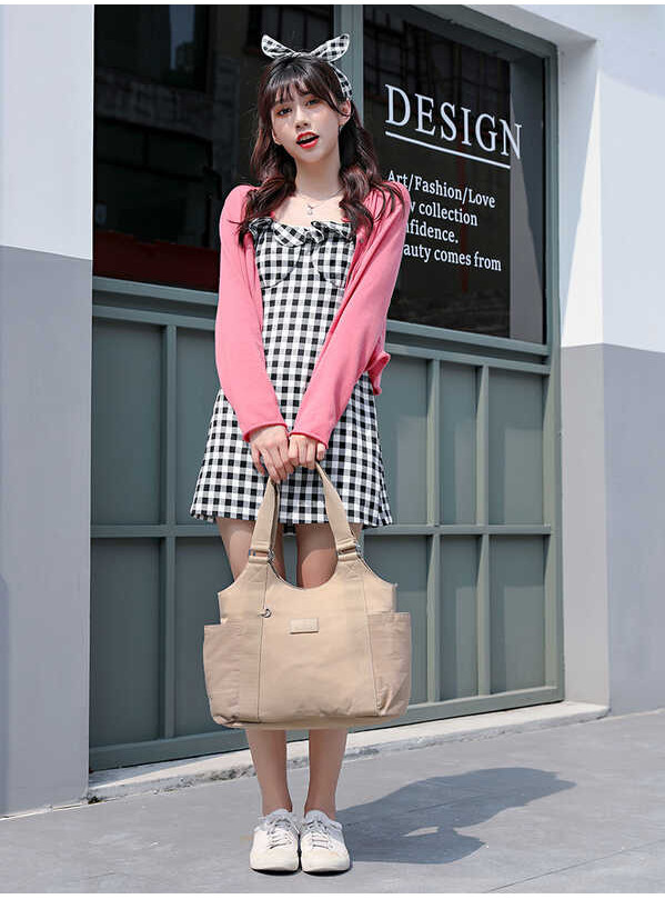 ❤ (Special BAG Shop)Gudika(ของแท้) กระเป๋าแฟชั่น กระเป๋าสะพายข้