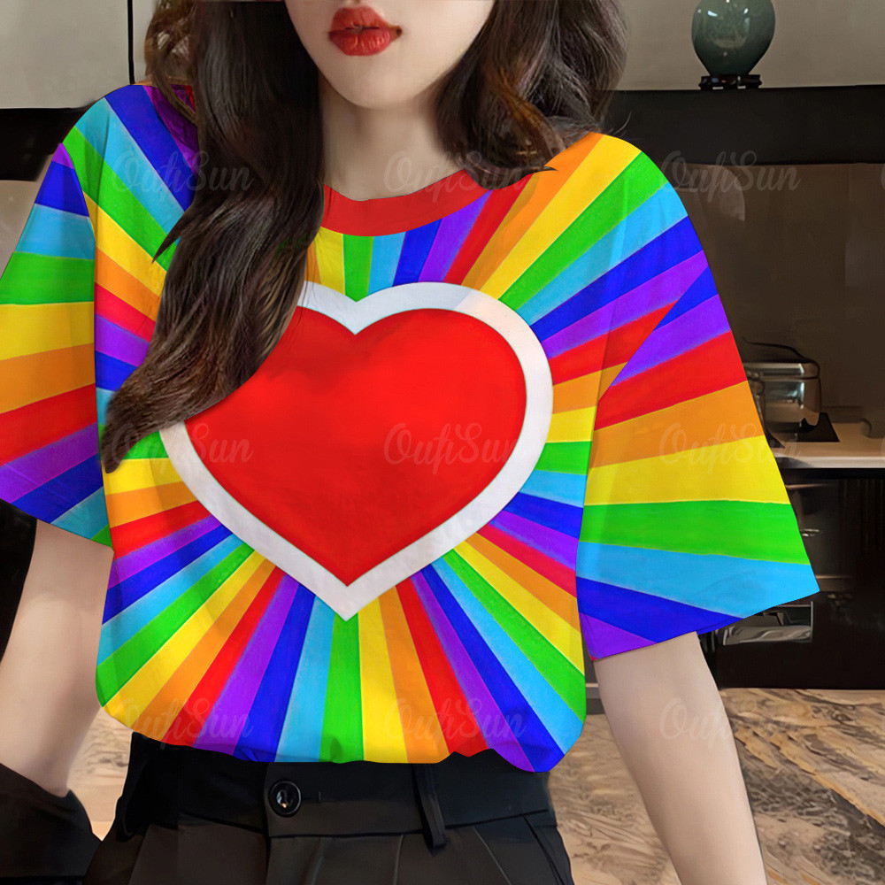 เสื้อยืดผู้หญิงลายสายรุ้งโอเวอร์ไซส์ พิมพ์ลายรัก แขนสั้น ใส่สบาย 2568