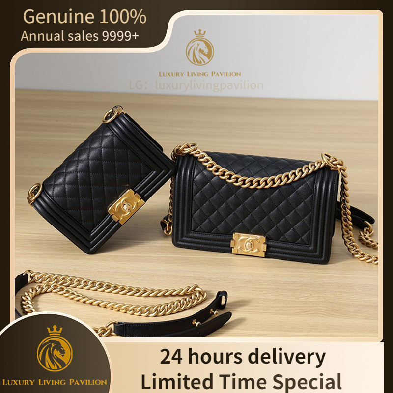 ♞,♘,♙ซื้อในฝรั่งเศส ใหม่ Chanel Le boy สีดำ/หัวเข็มขัดทอง กระเป๋าสะพาย กระเป๋าแฟชั่น ของแท้ 100%