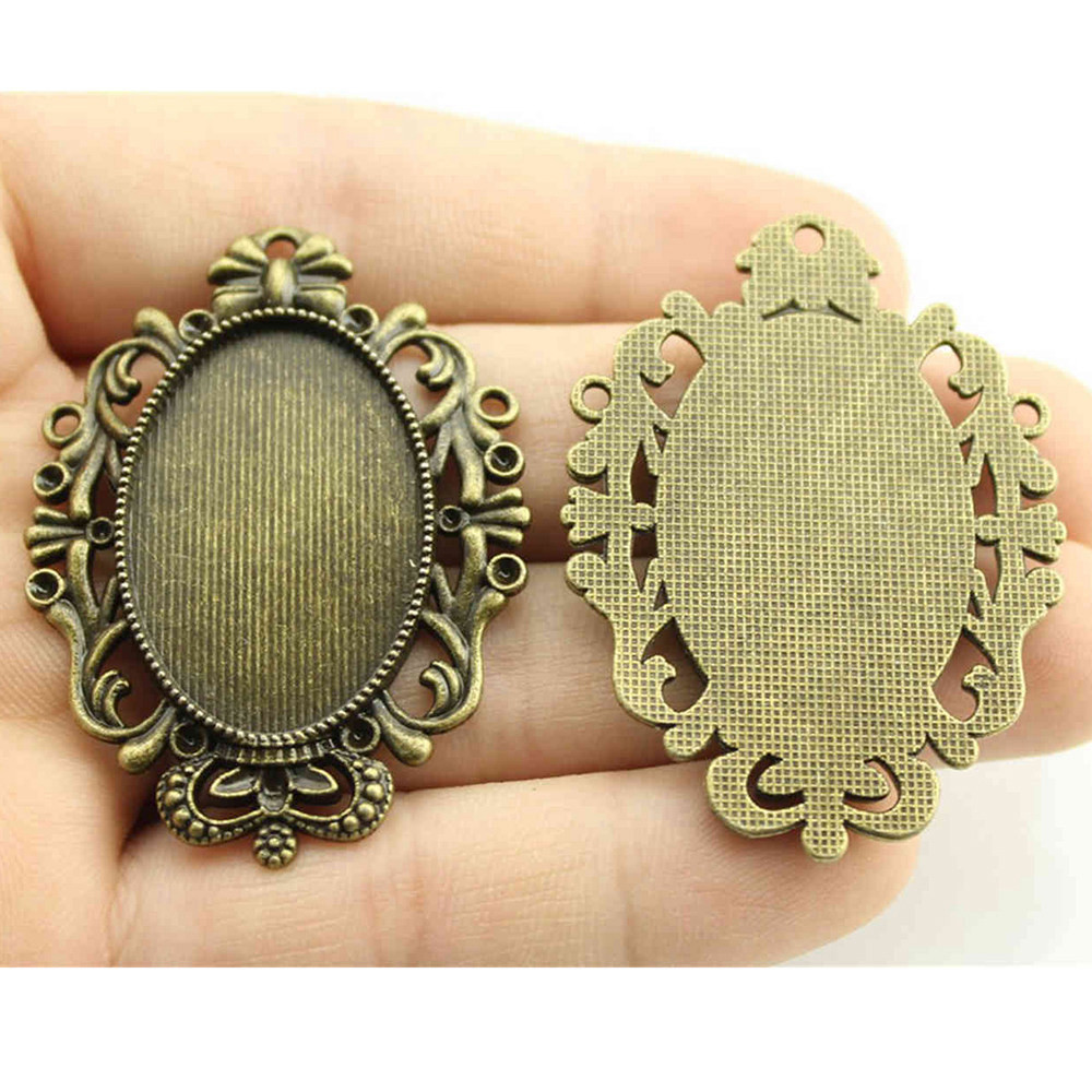 Fit แก ้ วรูปไข ่ Cabochon ฐานการตั ้ งค ่ าถาดส ่ วนประกอบคู ่ จี ้ เครื ่ องประดับวินเทจคอลเลกชัน