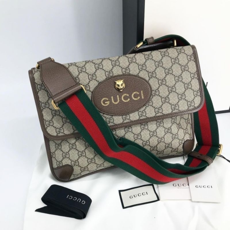 กระเป๋าสะพายใบใหญ่ หายาก(Very Good) Gucci Neo Supreme Medium Messenger Bagรอเช็คสต๊อกก่อนค่ะ