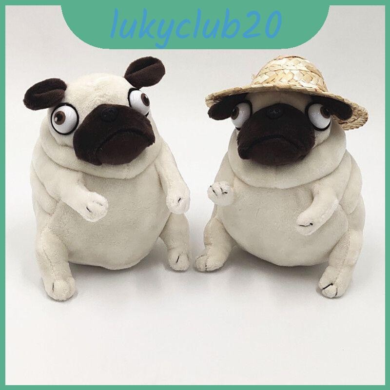 The Pig Vibrant Pug Dog ในหมวกตุ๊กตาตุ๊กตา