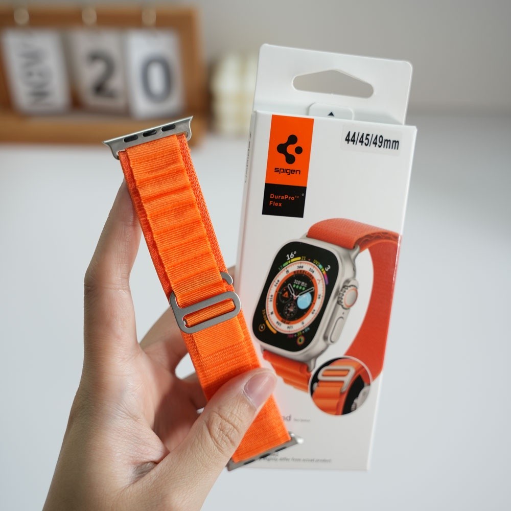 Spigen สายนาฬิกาข้อมือไนล่อนถัก ปรับได้ แบบเปลี่ยน สําหรับ Apple Watch Ultra 49 มม. 45 มม. 44 มม. 4