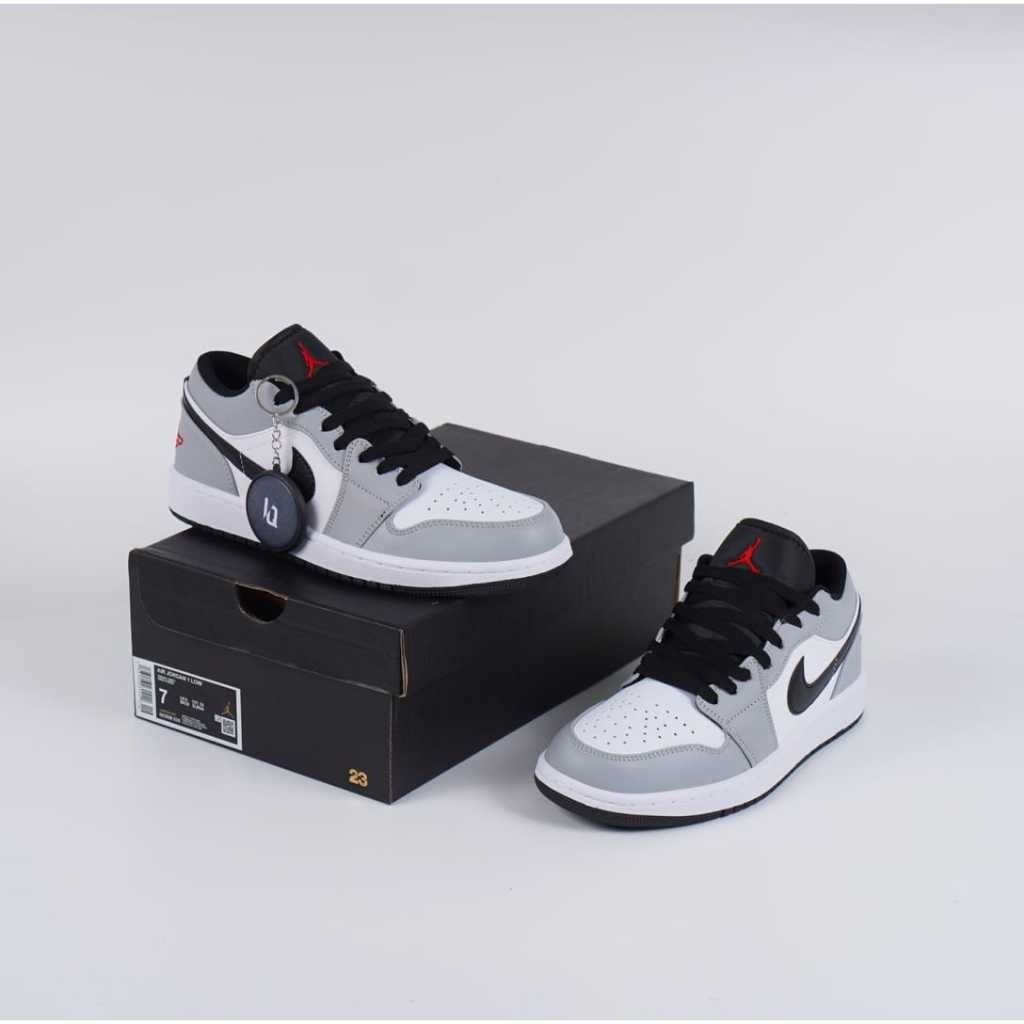 (ioniq) Nike Air Jordan 1 Smok Grey