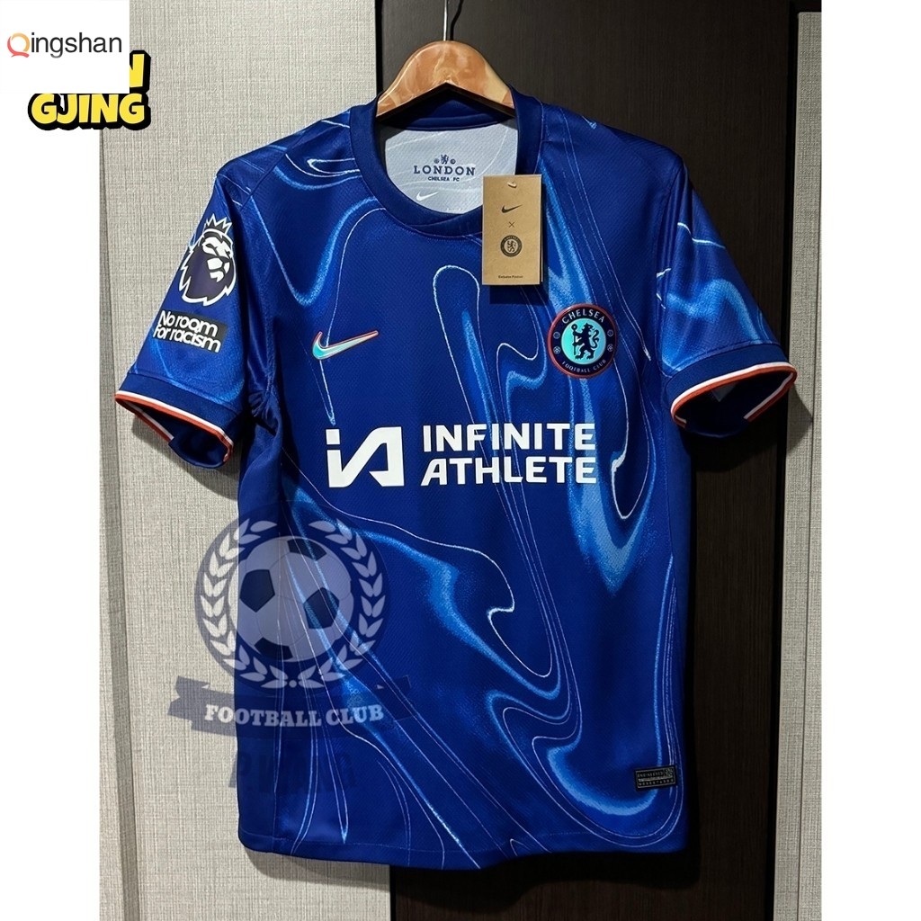 New!! เสื้อ เชลซี Home เหย้า เกรดแฟนบอล 2025 ฟลูออฟชั่นพร้อมอาร์มและเบอร์ชื่อนักเตะEPL(ถ่ายจากสินค้าจริง)