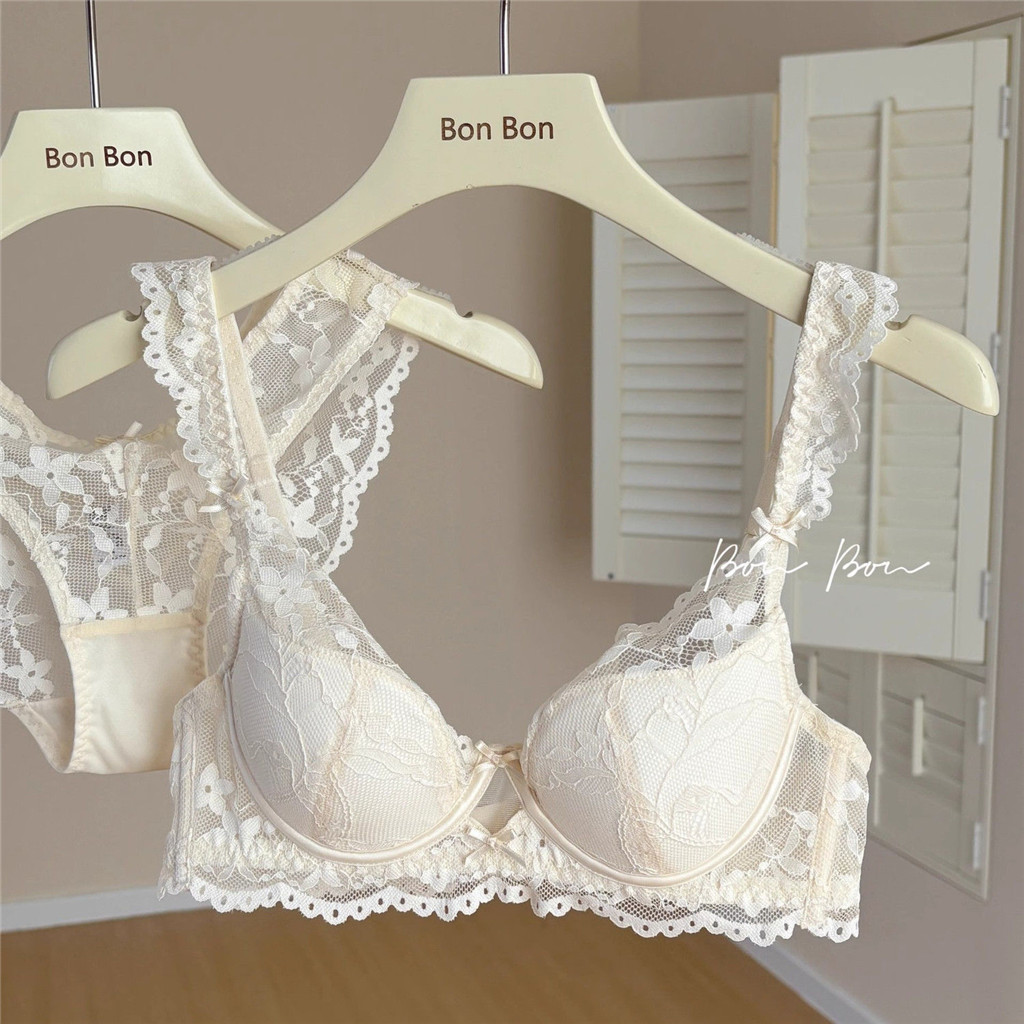 ชุดชั้นในลูกไม้ฝรั่งเศสสำหรับผู้หญิงหน้าอกเล็ก พร้อมแหวนเหล็กนุ่ม ออกแบบให้สวมใส่สบาย ระบายอากาศได้ดี เหมาะสำหรับฤดูร้อน