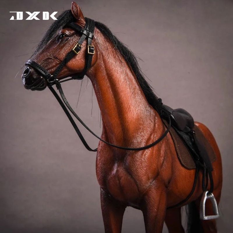 [JXK] 1/12 เยอรมันฮันโนเวอร์ Warmblood Horse Mount Horse จำลองสัตว์รถบ้านเครื่องประดับ