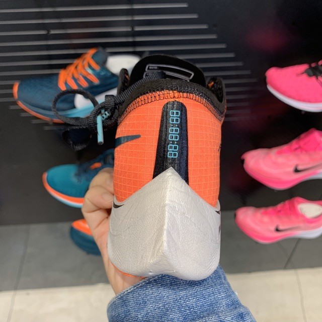 yu ♞รองเท้าวิ่ง NIKE ZOOM X VAPORFLY NEXT% EKIDEN จากญี่ปุ่น