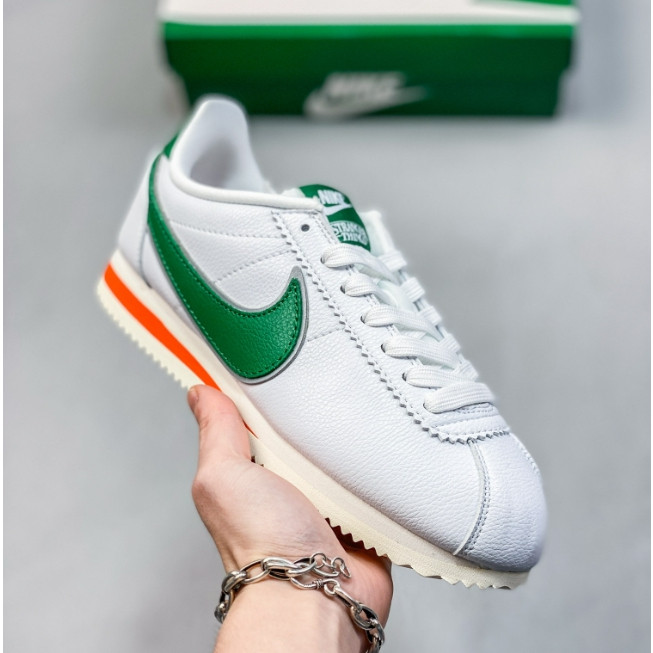 Nike Classic Cortez Casual รองเท้าผ้าใบผู้ชายสีขาว + เขียว