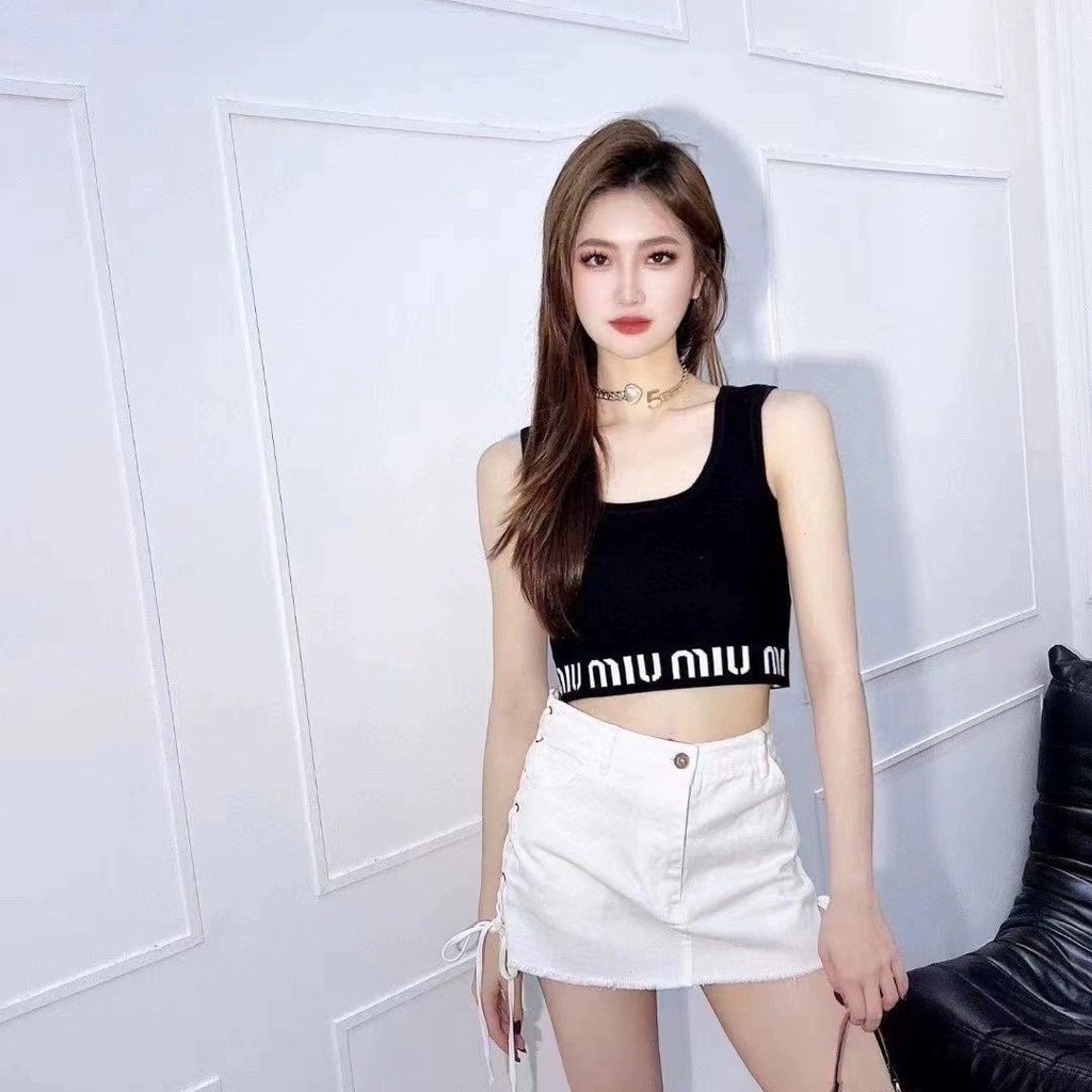 Miu MIU ใหม่ U-neck Hem Letter พิมพ์ถักเสื้อกั๊กสั้น