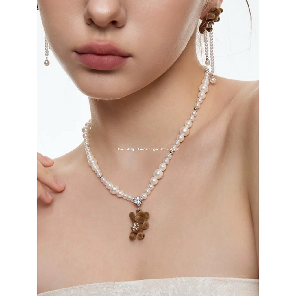 มี u desgin Melade Flocking Bear Necklace Love Zircon Pearl Clavicle Chain Round Bead Stitching Brown Bear Necklace