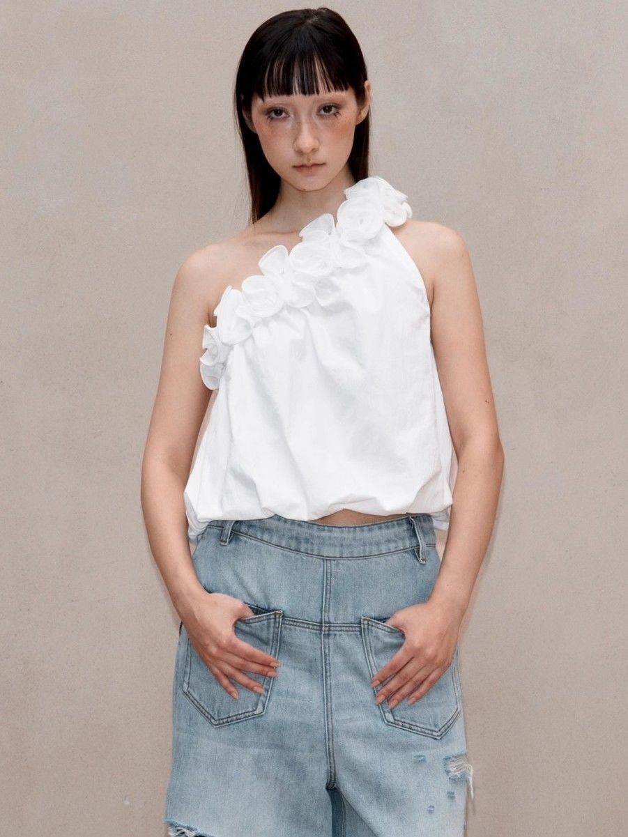 Shanmieleng ไหล่เอียง ดีไซน์ดอกไม้ bud สไตล์ใหม่สำหรับฤดูร้อน เสื้อแขนกุดผู้หญิง