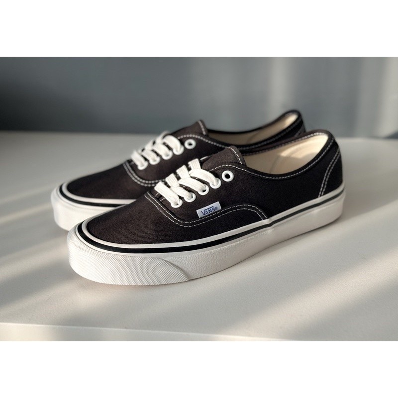 ♞,♘,♙Vans Anaheim Style 44 DX สีดำ ขาว true  2025