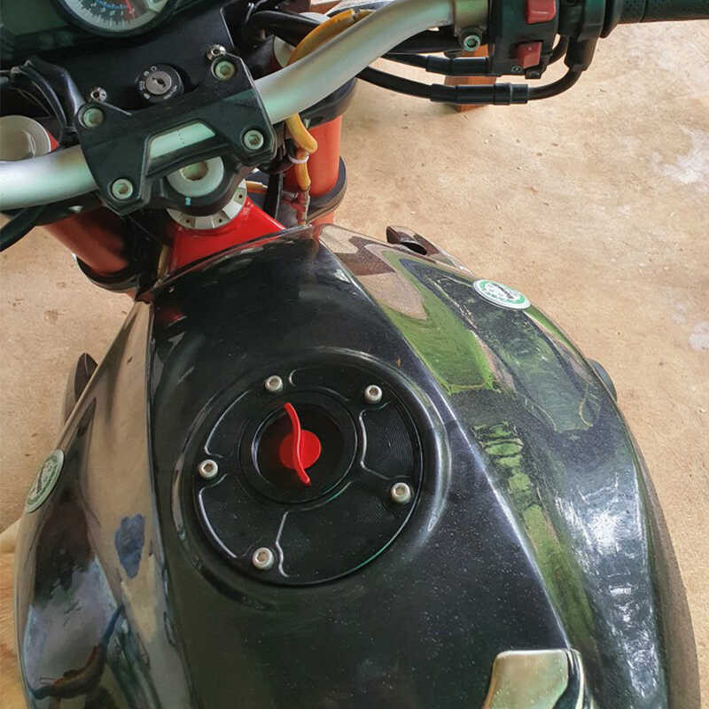 ฝาถัง น้ำมัน CNC สำหรับ For Yamaha Mt25 Mt15 YZF R25 R15v3 R3 R6s FZR Fz6 Fzr1000
