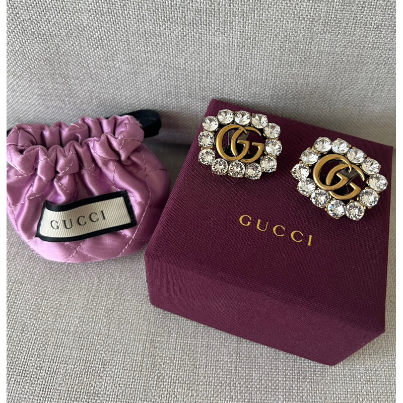 Used like new Gucci Earring