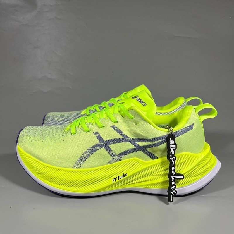 Asics superblast novablast 3 Electric GREEN