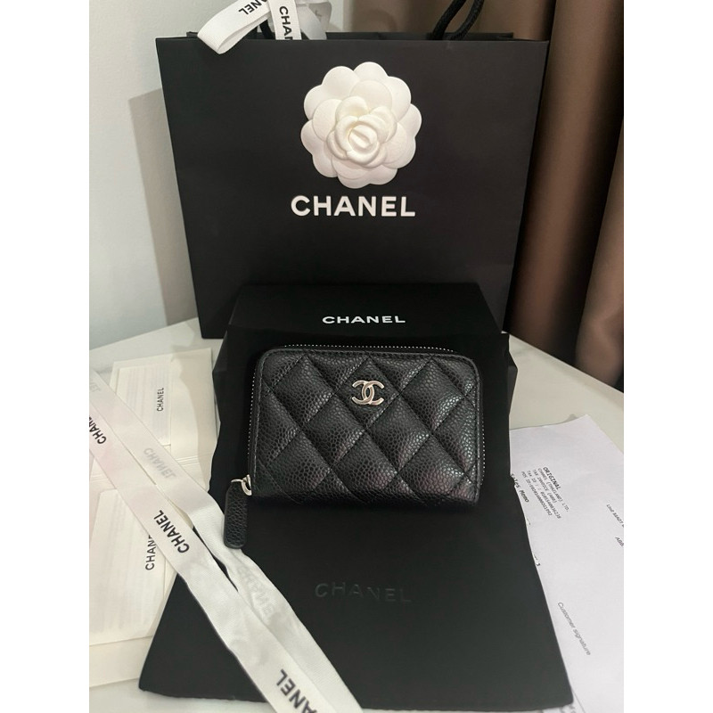 Chanel zipped coin purse หนังหอม กริบ 22,222฿