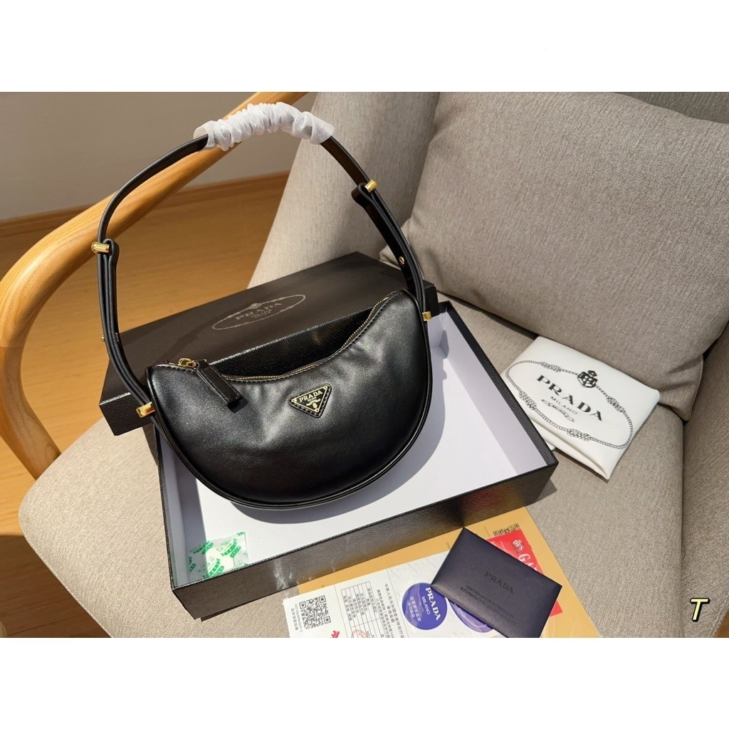 กระเป๋าหรูสําหรับผู้หญิง Arque Crossbody Hobo กระเป๋าใต้วงแขนผู้หญิง (พร้อมกล่อง)