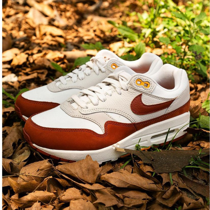 [ของแท้] Am1 Air Max 1 รองเท้าของแท้สําหรับผู้ชายและผู้หญิง AM1 สีแดงสีเบจ fullbox