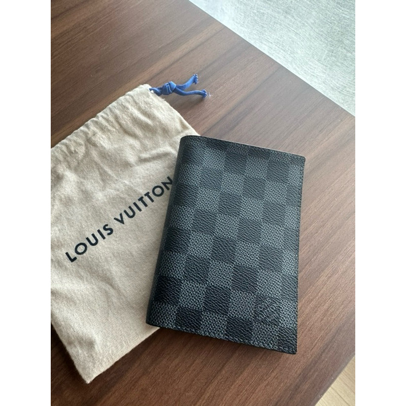 LV Wallet Damier Graphite