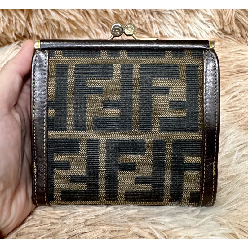 Findi walletแท้ มือสอง Like new