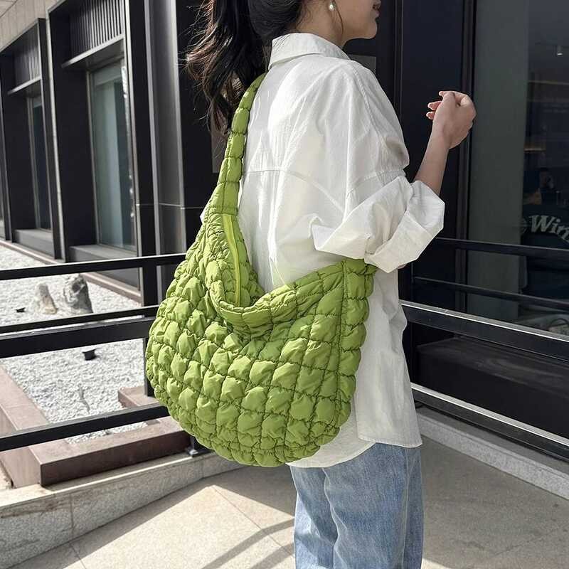 Quilted Padded Crossbody For Women Pleated Bubbles Cloud Shoulder S Large Tote Bucket Designer Ruch