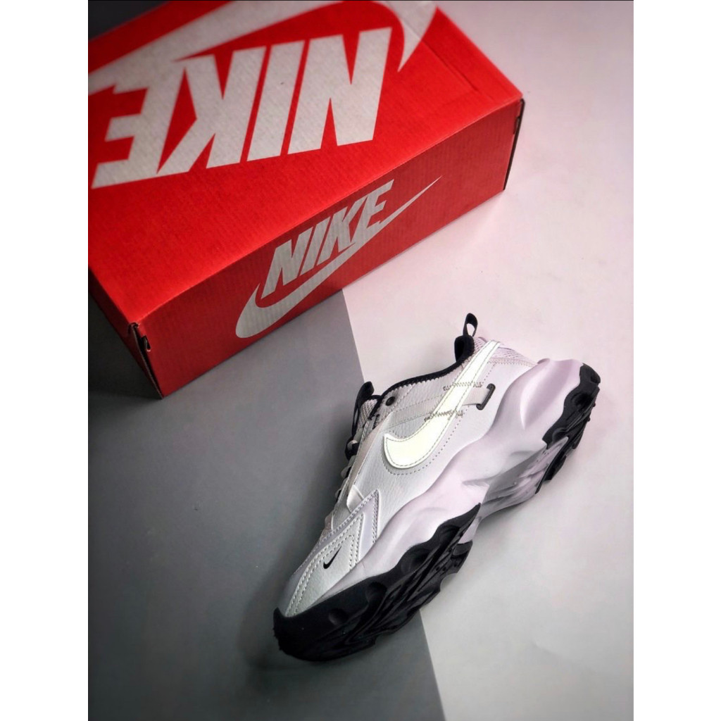 ฟิกเกอร์ nike tc 7900 -- white/Black