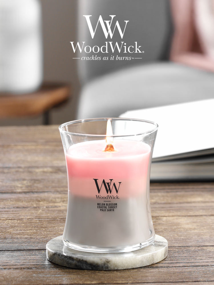 ♞WoodWick สีขาวเสียงรบกวนเทียนหอมห้องนอนกลิ่นหอมวันเกิดของที่ระลึกของขวัญหญิง Star สไตล์เดียวกัน