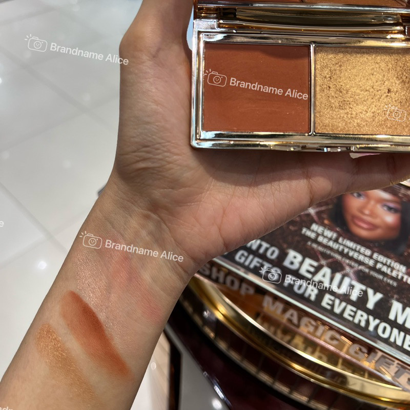 Charlotte Tilbury Hollywood Blush & Glow Glide Palette เป็นตัวบลัชคู่กับไฮไลท์