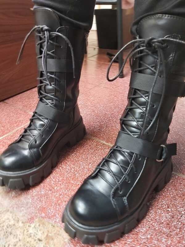 รองเท้าบูทสำหรับผู้หญิง Cf4 สไตล์ใหม่ผูกเชือกหนาแ