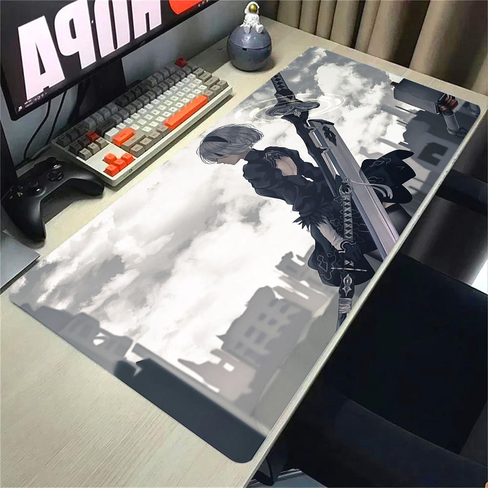เกม NieR Automata แผ่นรองเมาส์ขนาดใหญ่ PC เกมคอมพิวเตอร์ 2B Mousepad คีย์บอร์ดแผ่นรองโต๊ะสํานักงานยางแผ่นรองเม้าส์กันลื่น 300x800