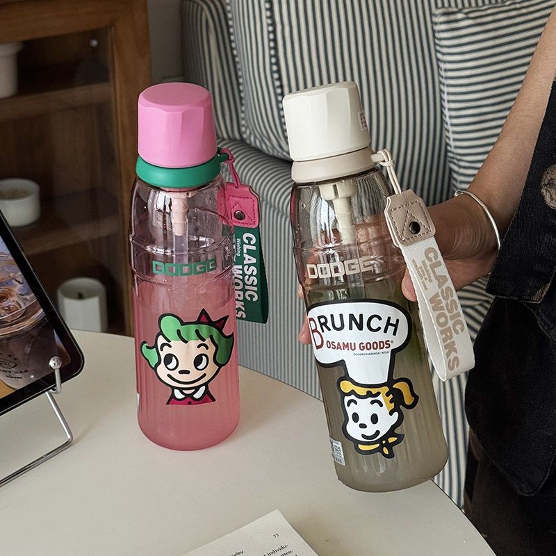 Summer Tritan Cialis Water Cup สำหรับเด็กผู้หญิงที่มีถ้วยกีฬาพกพาสูงสำหรับนักเรียนที่มีถ้วยฟางพลาสต