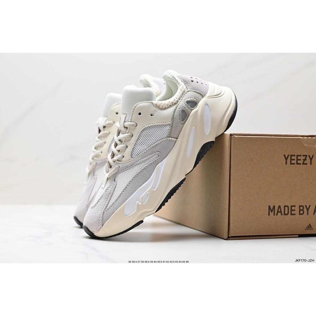 Yeezy 700V2 'Static ' Coconut 700 Second Generation Retro Daddy รองเท ้ า IRZS