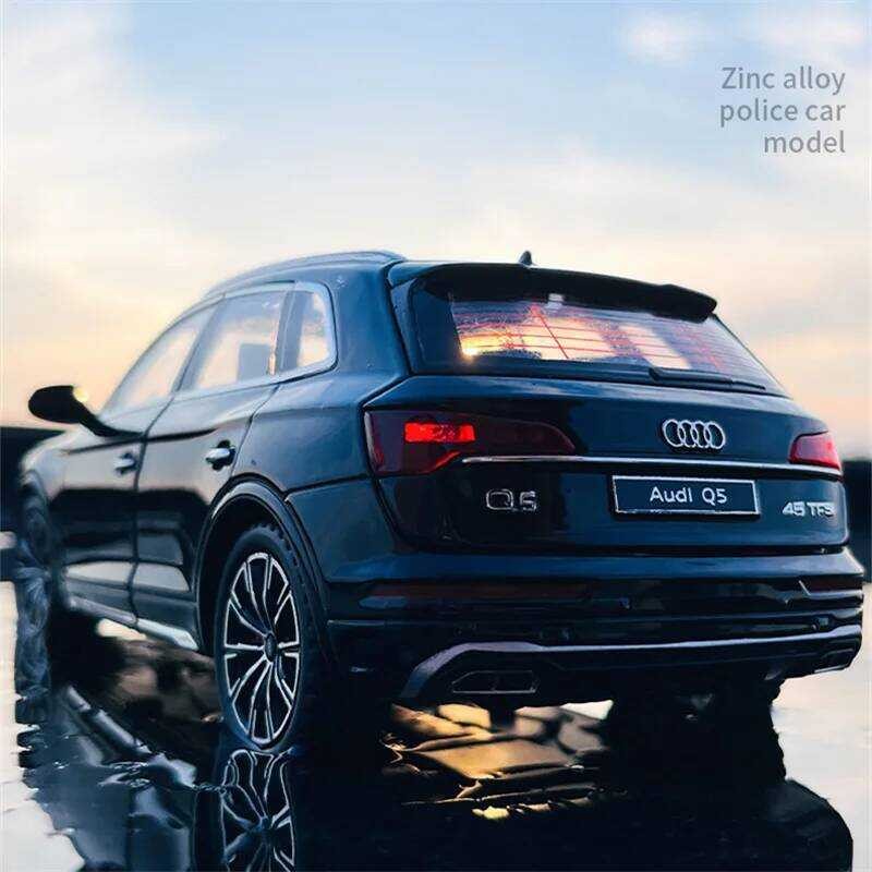 1:24 AUDI Q5 Sรถรุ่นdiecastsโลหะของเล่นรถจําลองเยงแสงของเล่นเด็กของขวัญ