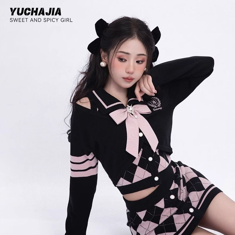 Ochaya อเมริกัน Sweetheart สาวร้อนสีดำชุดสีชมพู JK วิทยาลัยน้ำหอมขนาดเล็กสไตล์ 3 ชิ้นชุดกระโปรง Con