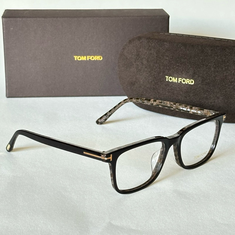 พร้อมส่ง กรอบแว่น Tomford TF5831 หน้าใหญ่ เอาอยู่